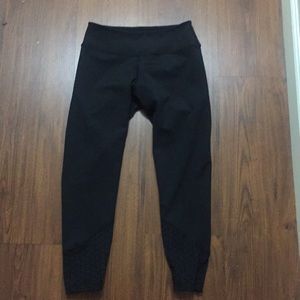Beyond Yoga Capri Leggings